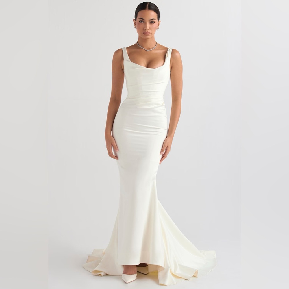 HOUSE OF CB 'Emilie' Off White Satin Mermaid Bridal Gown NWOT size L - Picture 6 of 15